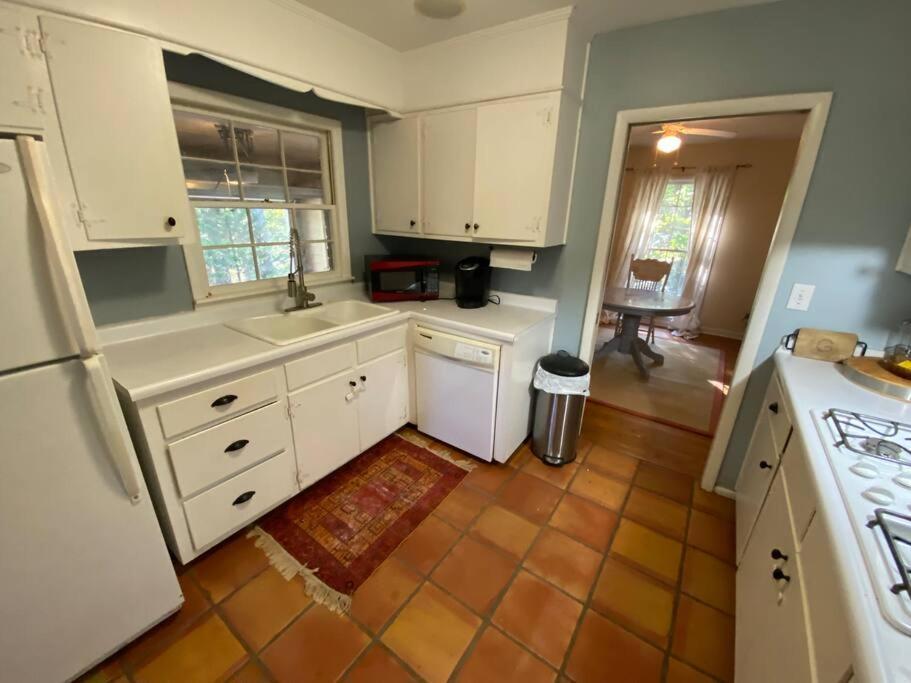 Whole House In Athens, Private, Fenced, Convenient, Close To Downtown المظهر الخارجي الصورة